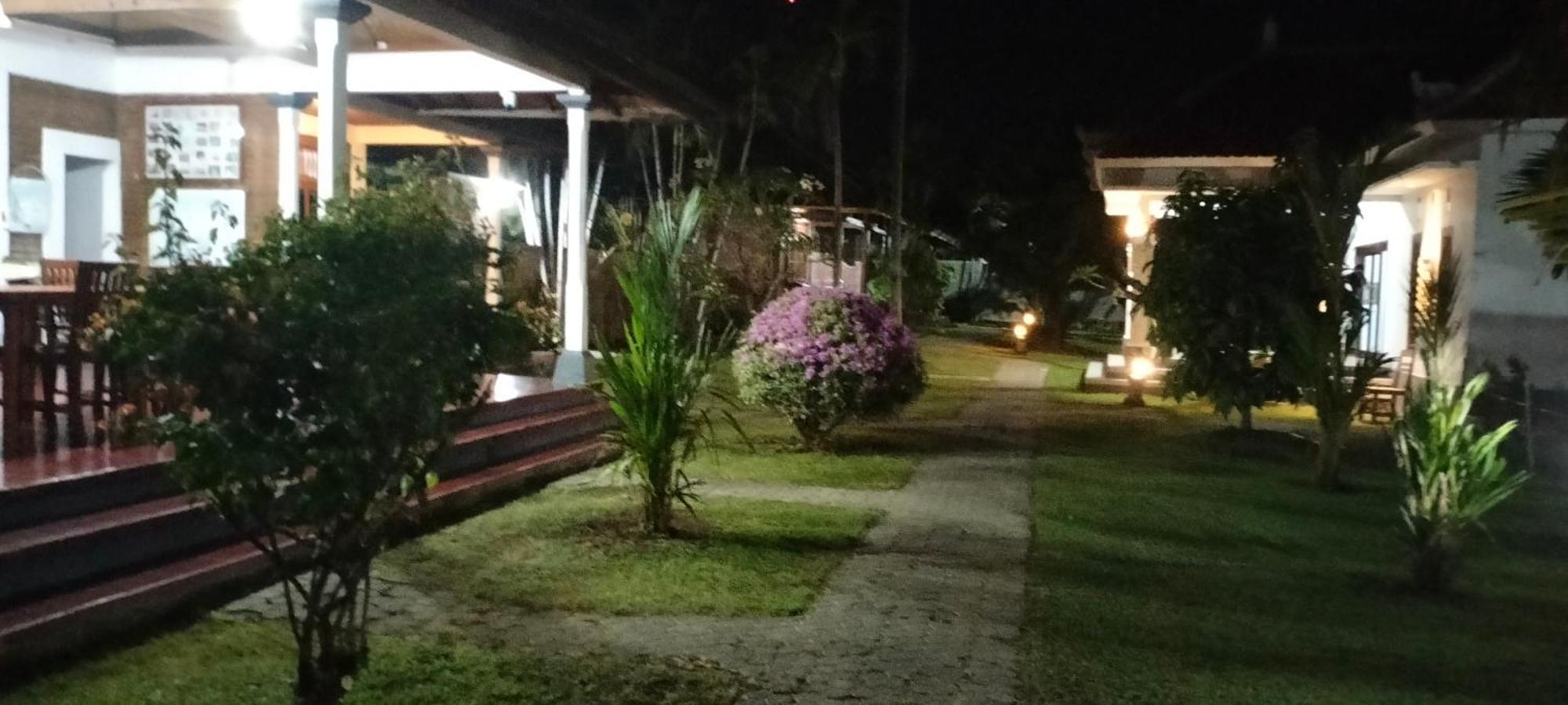 Bayumantra Bungalows Lovina Dış mekan fotoğraf