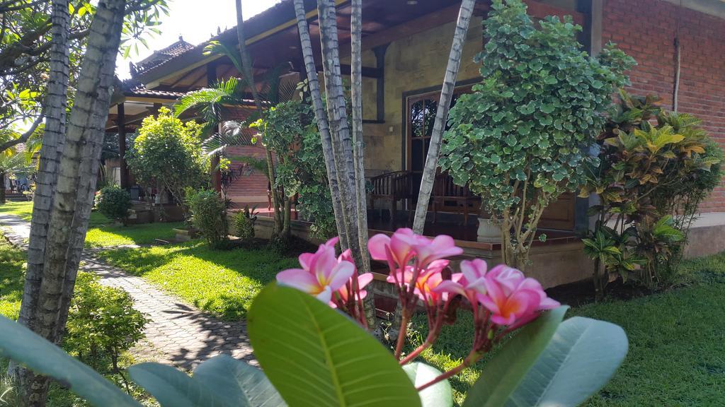 Bayumantra Bungalows Lovina Dış mekan fotoğraf