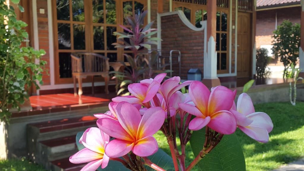 Bayumantra Bungalows Lovina Dış mekan fotoğraf
