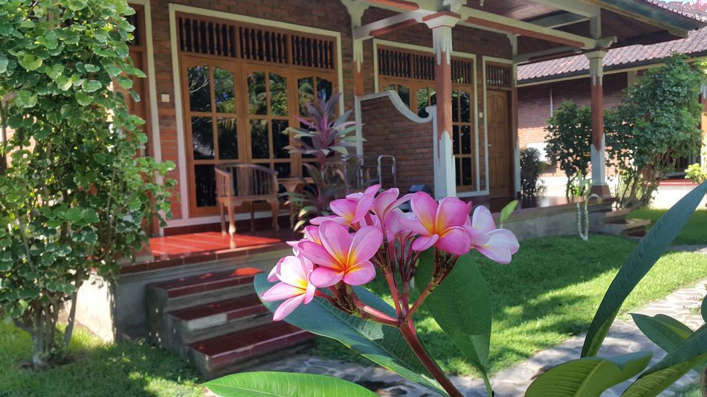 Bayumantra Bungalows Lovina Dış mekan fotoğraf